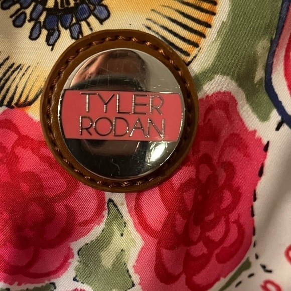 Tyler Rodan Medium Floral Purse With Key Chain - Picture 2 of 11